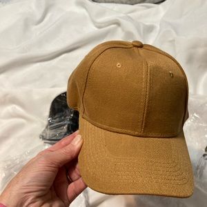 Set of 3 Women’s baseball caps. Brand new